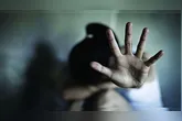 A adolescente procurou a polícia acompanhada da mãe