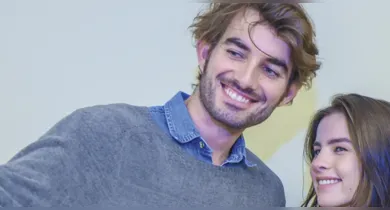 Imagem ilustrativa da notícia: Marido da cantora brasileira Giulia Be, Conor Kennedy é preso na Rússia
