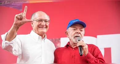 Imagem ilustrativa da notícia: Lula confirma candidatura e concorre à reeleição