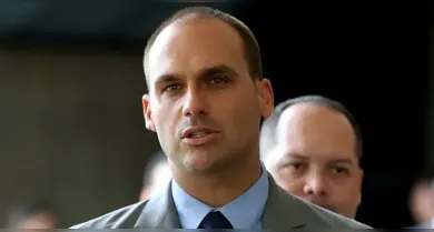 Imagem ilustrativa da notícia: Eduardo Bolsonaro tem apartamento leiloado por dívida