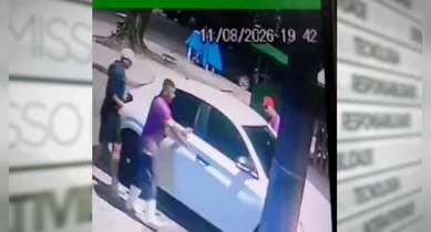 Imagem ilustrativa da notícia: Vídeo: Motorista de aplicativo é assaltado e tem carro levado em Belém