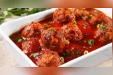 Almôndegas ao molho de tomate são uma opção prática e saborosa para o almoço ou jantar, com rendimento de oito porções.