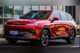 A BAIC prepara sua chegada ao Brasil com elétricos ainda em 2026 e um projeto de híbrido flex em parceria com a Bosch, previsto para chegar ao mercado em 2028.