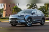 A presença de 16 marcas chinesas mostra como o mercado automotivo brasileiro mudou rapidamente, com elétricos, híbridos e SUVs como o BYD Song Plus ganhando cada vez mais espaço entre os consumidores.