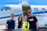 O deputado bolsonarista foi visto em postagens de redes sociais utilizando a aeronave que pertence ao dono do Master.