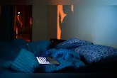 Em casos do tipo, o mais importante é não transformar o despertar em um momento de alerta, ansiedade ou cobrança.