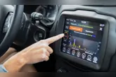 Resolução não libera uso de celular durante a condução.