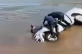 Policiais mergulharam na represa para tirar o homem de dentro do carro