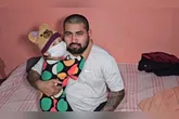 A história de pai e filho no caminho à Belém para tratar a doença tem mobilizado as pessoas