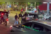 Câmeras registraram o momento em que o apoiador de Flávio Bolsonaro é abordado