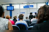 Para solicitar a aposentadoria especial, o trabalhador precisa apresentar ao Instituto Nacional do Seguro Social (INSS) documentos capazes de comprovar que exerceu suas atividades em condições prejudiciais à saúde ou à integridade física.