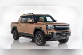 A Jetour F700, picape híbrida plug-in de 904 cv e autonomia elétrica de até 150 km, teve o desenho industrial registrado no Brasil e pode rivalizar com BYD Shark e GWM Poer.