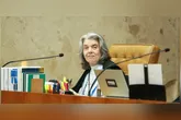 A ministra sabe que seu voto passou a ser disputado pelas duas alas.