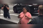 Mulher é morta por policiais em Times Square após atacar duas pessoas