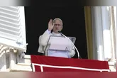 O papa também reforçou a importância das crianças rezarem o santo rosário.