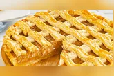 Aprenda a fazer torta de maçã de preguiçoso, uma receita fácil e deliciosa com poucos ingredientes.