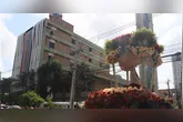 Centenas de fiéis se reúnem em frente ao grupo RBA, na manhã desta sexta-feira (9), para a homenagem à Nossa Senhora de Nazaré, celebrando tradição, fé e emoção.