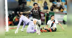 Lucho saiu do banco e deu a vitória ao Flu