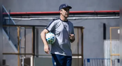 Imagem ilustrativa da notícia: Remo: "Não vou jogar a toalha e confio no meu trabalho", diz Léo Condé