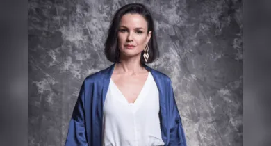 Imagem ilustrativa da notícia: Carolina Kasting revela novos projetos e celebra a maturidade aos 51 anos