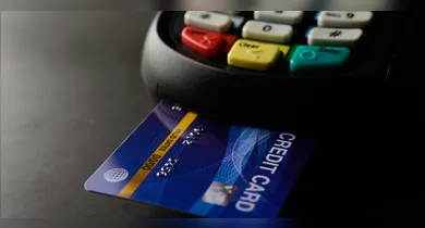 Imagem ilustrativa da notícia: Alerta: falha permite uso de cartões Visa vencidos por aproximação