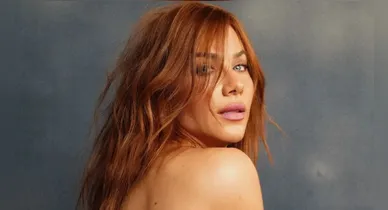 Imagem ilustrativa da notícia: Giovanna Ewbank completa 40 anos e posa de topless em ensaio