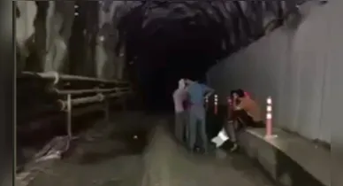 Imagem ilustrativa da notícia: Mais de 600 trabalhadores seguem presos em túneis após avalanche no Nepal