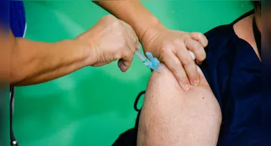 Imagem ilustrativa da notícia: SUS amplia vacinação contra pneumonia para idosos a partir de 85 anos