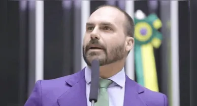 Imagem ilustrativa da notícia: Eduardo Bolsonaro é demitido da Polícia Federal por abandono de cargo