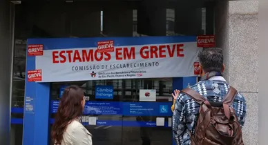Imagem ilustrativa da notícia: Funcionários da Caixa rejeitam nova proposta de acordo e mantêm greve