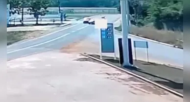 Imagem ilustrativa da notícia: Motociclista colide de frente em carro e morre em Altamira