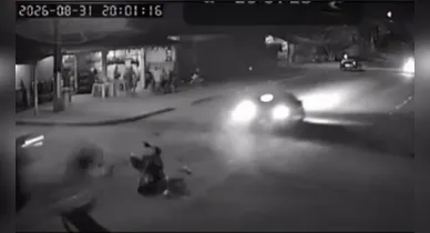 Imagem ilustrativa da notícia: Motociclista fica em estado grave após batida em cruzamento