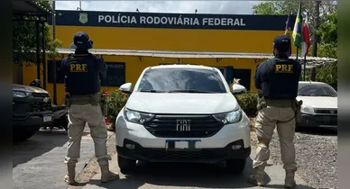 Imagem ilustrativa da notícia: PRF recupera caminhonete roubada durante fiscalização em Marabá