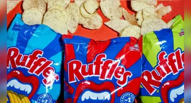 Imagem ilustrativa da notícia: Dona de Doritos e Ruffles fecha fábricas e tira produtos de produção