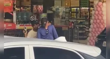 Imagem ilustrativa da notícia: Homem se rende após fazer refém em supermercado de Belém