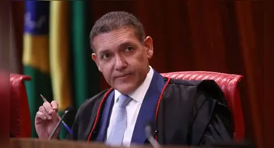 Imagem ilustrativa da notícia: Senador pede impeachment de ministro do STF em caso Master