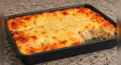 Imagem ilustrativa da notícia: Receita de torta de frango com creme de leite e não leva farinha na massa