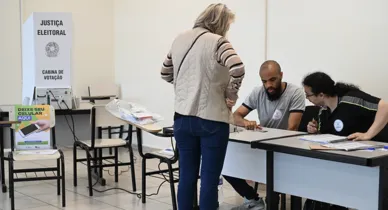 Imagem ilustrativa da notícia: Quem trabalhar nas Eleições 2026 pode ter até 6 dias de folga; entenda