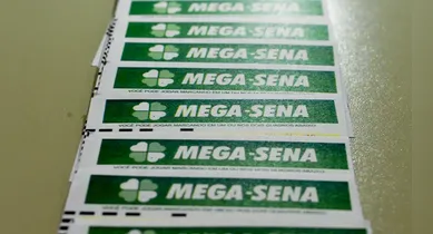 Imagem ilustrativa da notícia: Mega-Sena acumula para R$ 100 milhões; veja os números sorteados
