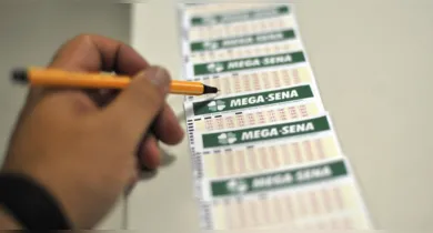 Imagem ilustrativa da notícia: Mega-Sena pode pagar R$ 50 milhões no sorteio de hoje (20/08)