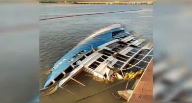 Imagem ilustrativa da notícia: Vídeo: imagens mostram como Navio Haidar está 11 anos após naufrágio