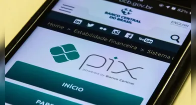 Imagem ilustrativa da notícia: Homem recusa devolver pix recebido por engano, bloqueia polícia e é indiciado