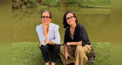 Imagem ilustrativa da notícia: Renata Vasconcellos aparece com irmã gêmea surpreende e confunde fãs
