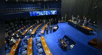 Imagem ilustrativa da notícia: De porteiro a dono de editora: ex-assessor de senador fecha R$ 15 milhões em contratos
