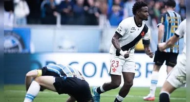 Imagem ilustrativa da notícia: Vasco vence o Grêmio de virada e fica perto de sair da zona de rebaixamento