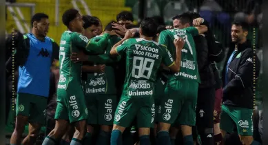 Imagem ilustrativa da notícia: Chapecoense vence São Paulo e encerra jejum de sete meses na Série A