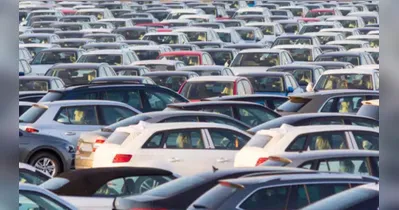 Preços de carros seminovos e usados continuam pressionados no mercado brasileiro, segundo levantamento da Webmotors.