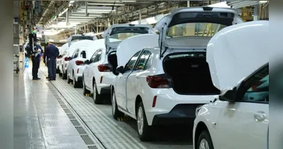 Carros e outros bens de maior valor costumam ser adquiridos a crédito, e as condições de financiamento podem influenciar a decisão de compra mesmo quando há alguma vantagem tributária.