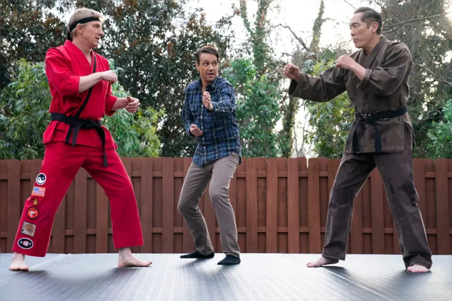 Sexta temporada de Cobra Kai ganha data e teaser eletrizante