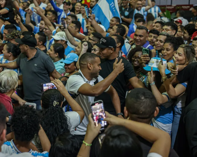 Paysandu é recebido por multidão após o tetra da Copa Verde